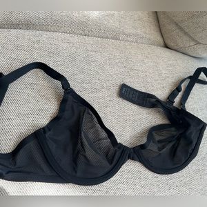 32C black The Plung CUUP bra